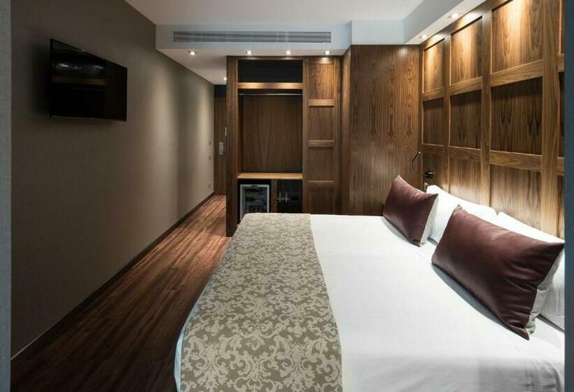 اتاق اجرایی, Catalonia Plaza Catalunya