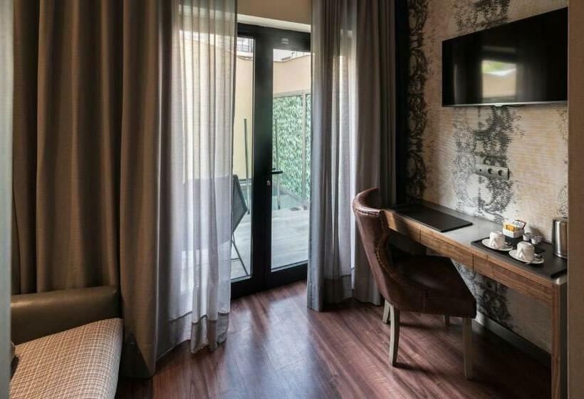 Номер Executive, Catalonia Plaza Catalunya