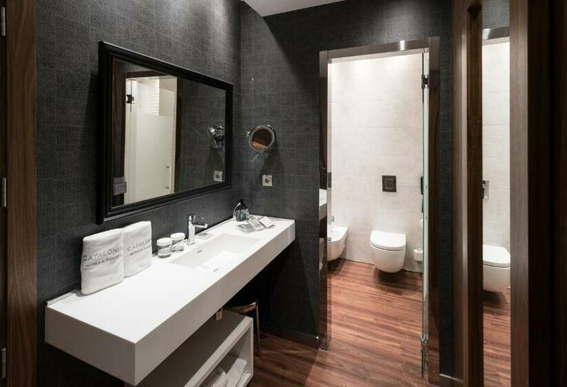 اتاق اجرایی, Catalonia Plaza Catalunya