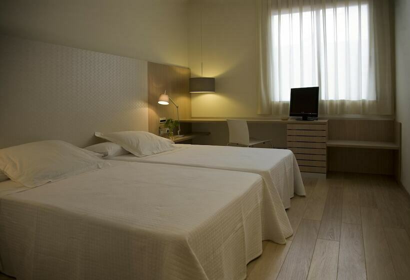 اتاق استاندارد, Checkin Valencia Ciscar