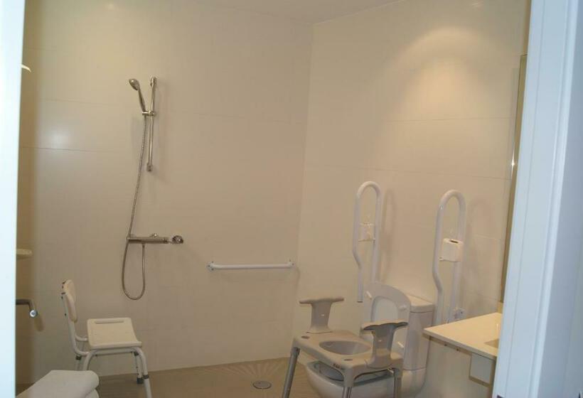 اتاق استاندارد برای معلولان, Checkin Valencia Ciscar