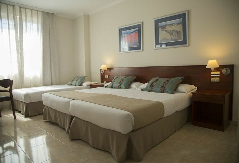 اتاق استاندارد سه نفره, Checkin Valencia Ciscar