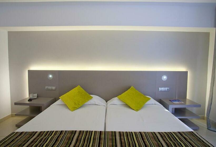 غرفة إقتصادية, Fergus Bermudas