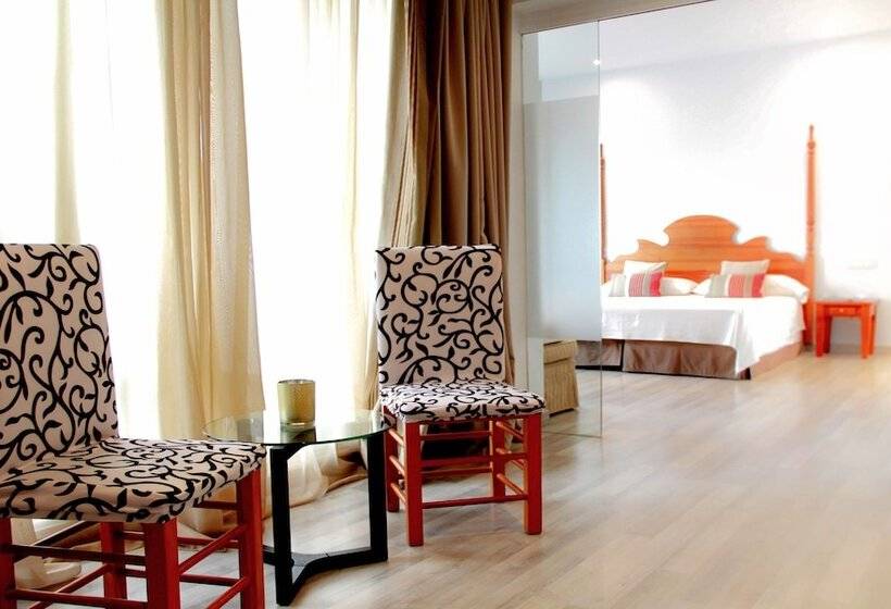 スーペリアージュニアスイート, Golf Santa Ponsa