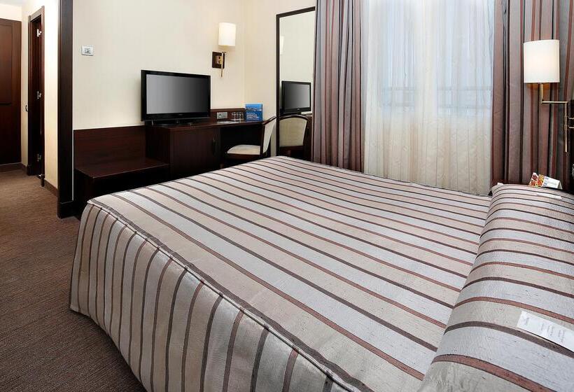 اتاق استاندارد, Hcc Regente