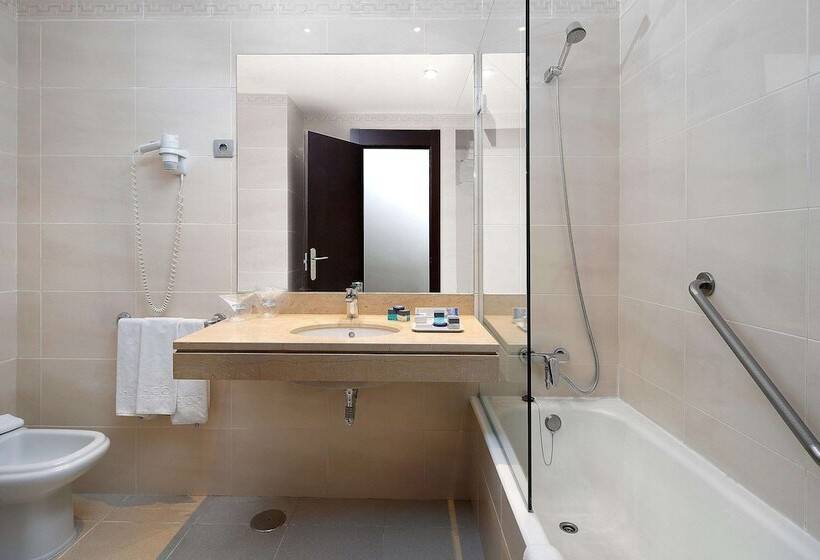 اتاق استاندارد, Hcc Regente