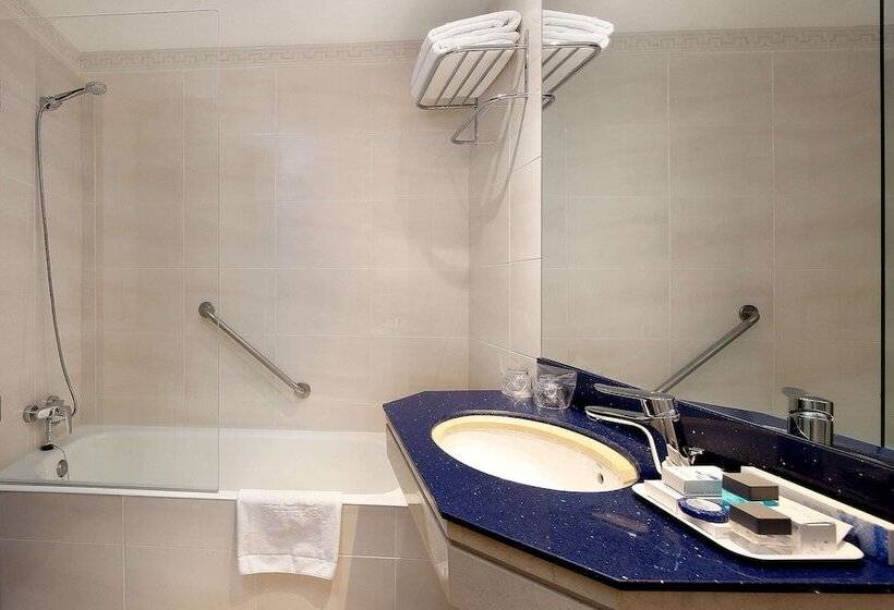 اتاق استاندارد, Hcc Regente