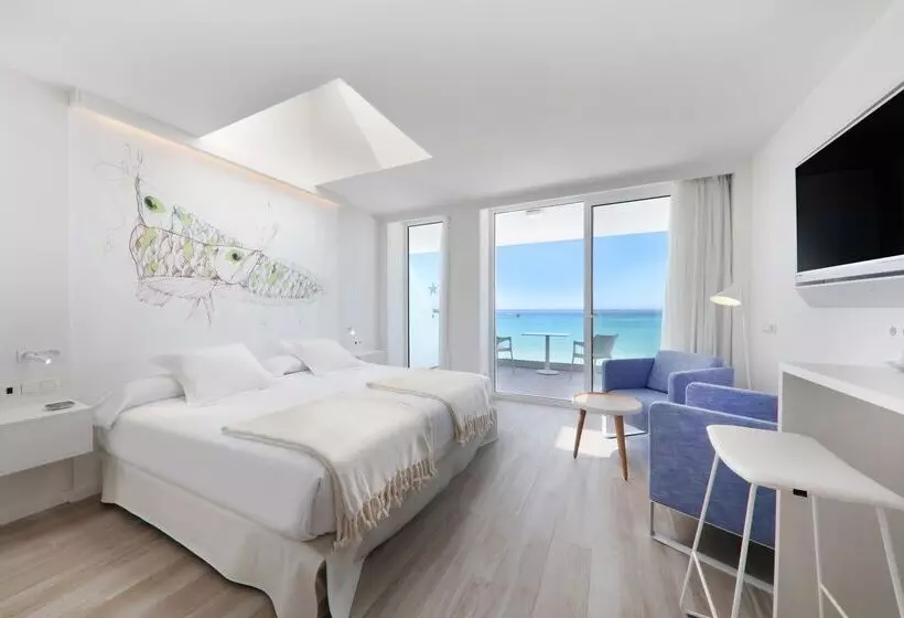 سوییت جونیور با چشم‌انداز دریا, Iberostar Waves Bahía de Palma - Adults Only