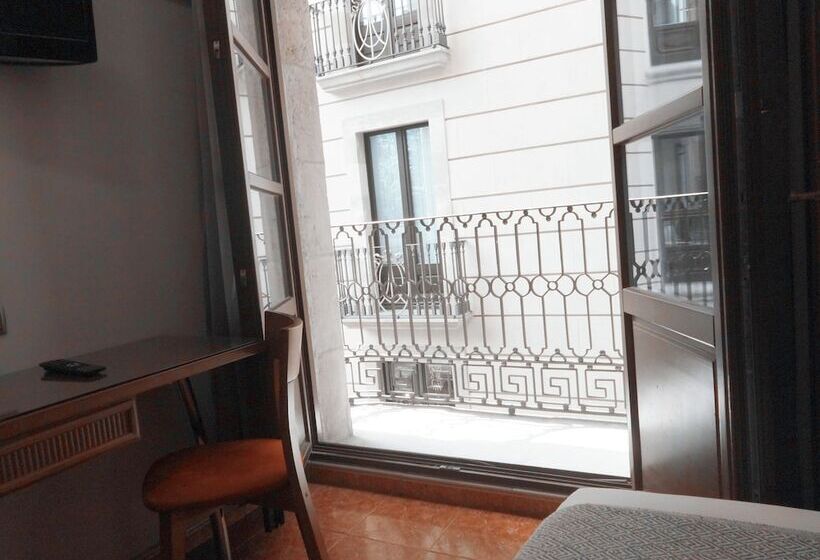 Номер Стандарт Индивидуальный, Lloret Ramblas