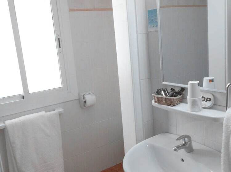 Номер Стандарт Трехместный, Lloret Ramblas