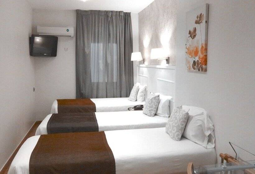 Номер Стандарт Трехместный, Lloret Ramblas