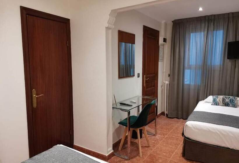 Номер Стандарт Трехместный, Lloret Ramblas