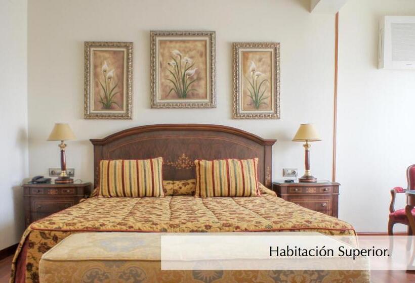 اتاق سوپریور, Montermoso