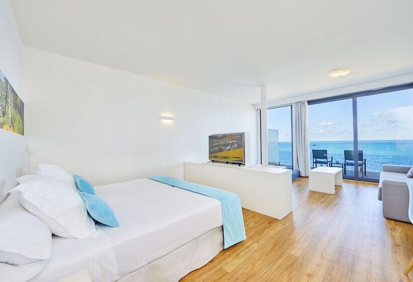 سوییت جونیور با چشم‌انداز دریا, Negresco - Adults Only