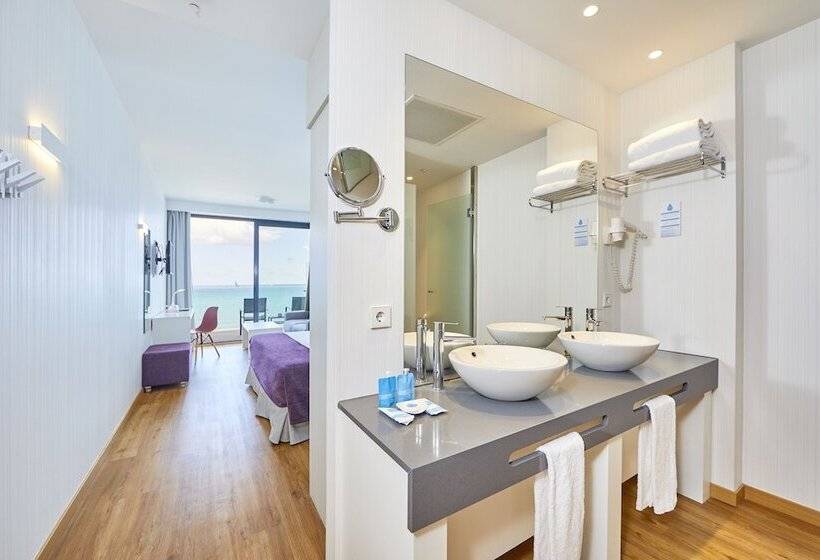 اتاق سوپریور با چشم‌انداز دریا, Negresco - Adults Only