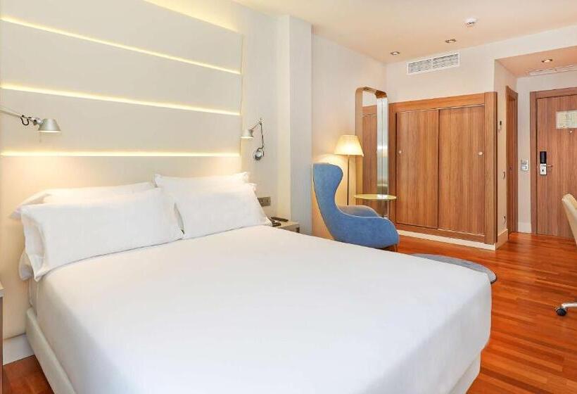 Номер Superior, NH Barcelona Les Corts