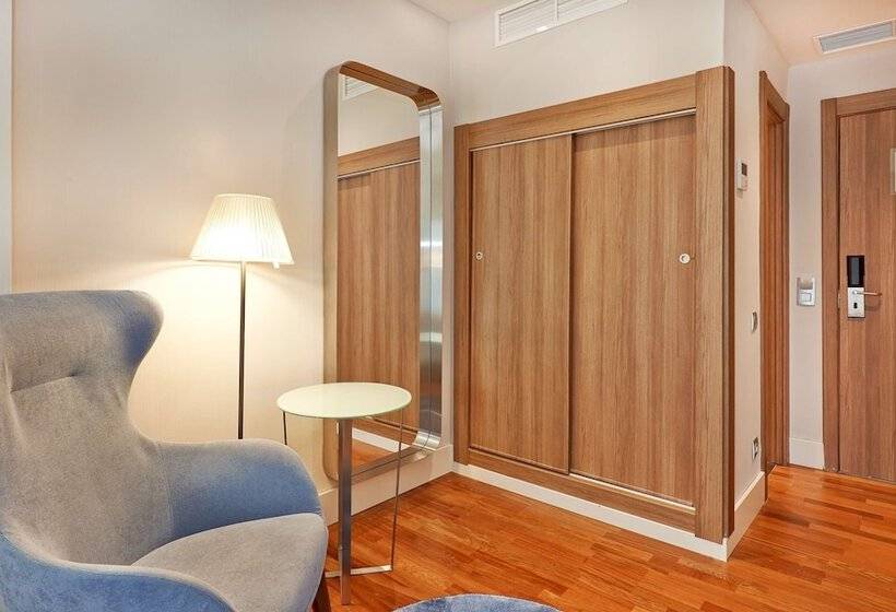 اتاق سوپریور, NH Barcelona Les Corts