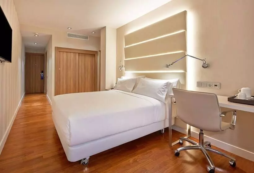 اتاق سوپریور, NH Barcelona Les Corts