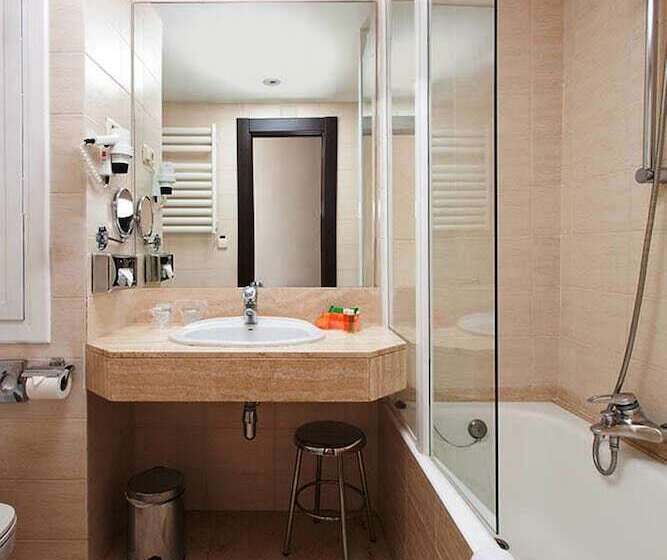 اتاق سوپریور, NH Barcelona Les Corts