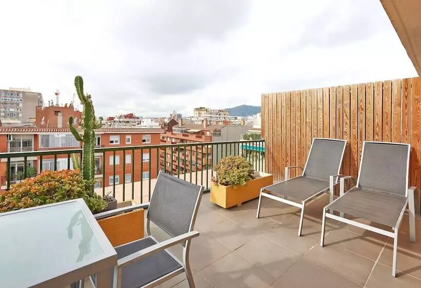 اتاق سوپریور با چشم‌انداز, NH Barcelona Les Corts