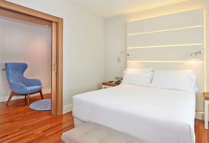Номер Superior с Видом, NH Barcelona Les Corts
