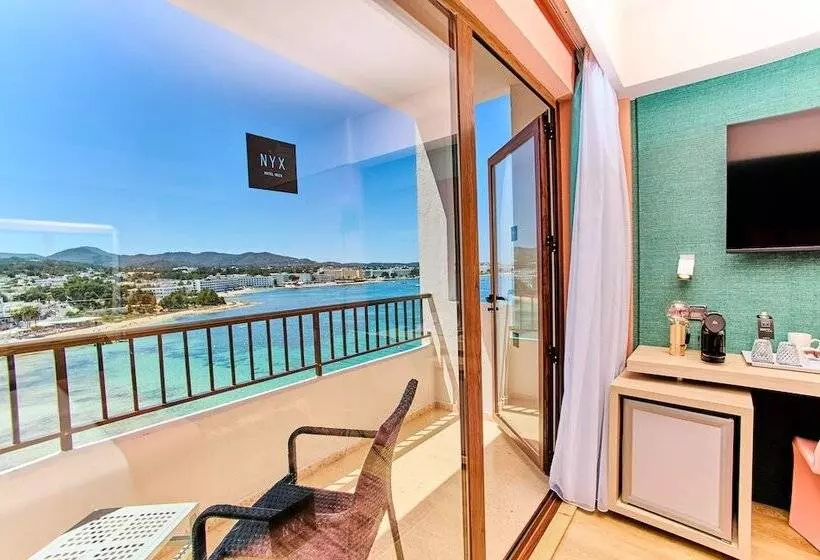 اتاق سه نفره سوپریور با چشمانداز دریا, NYX Ibiza - Adults Only