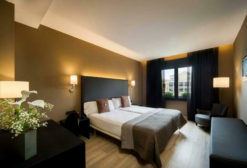 Номер Стандарт, Paseo De Gracia