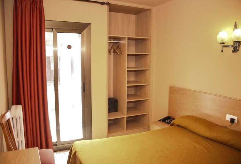 اتاق استاندارد یک نفره, Raco D'en Pepe