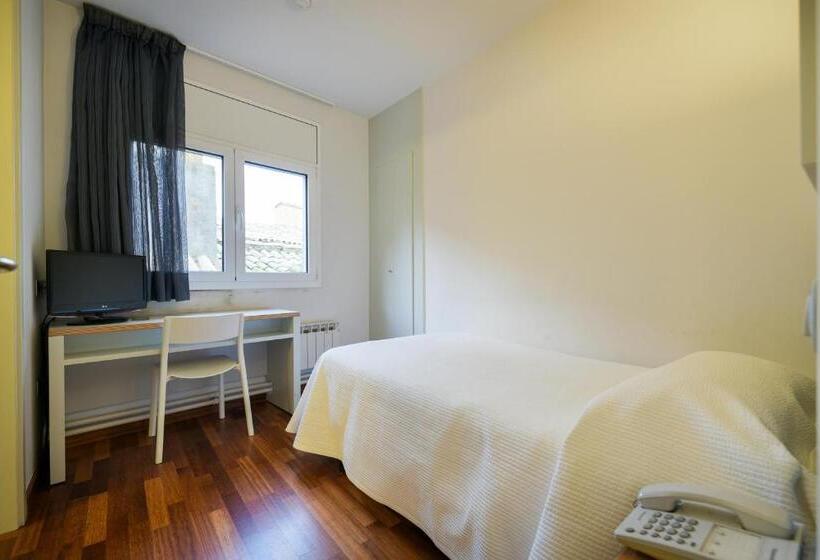 スタンダードシングルルーム, Robert