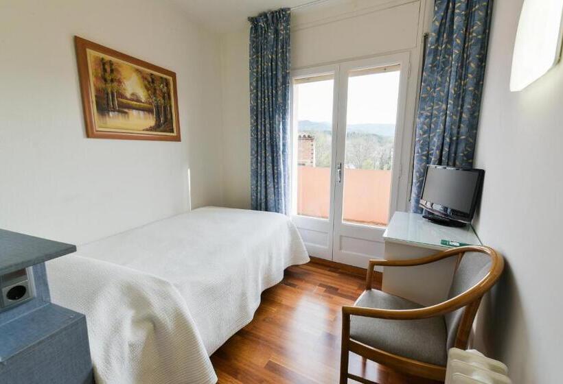 スタンダードシングルルーム, Robert