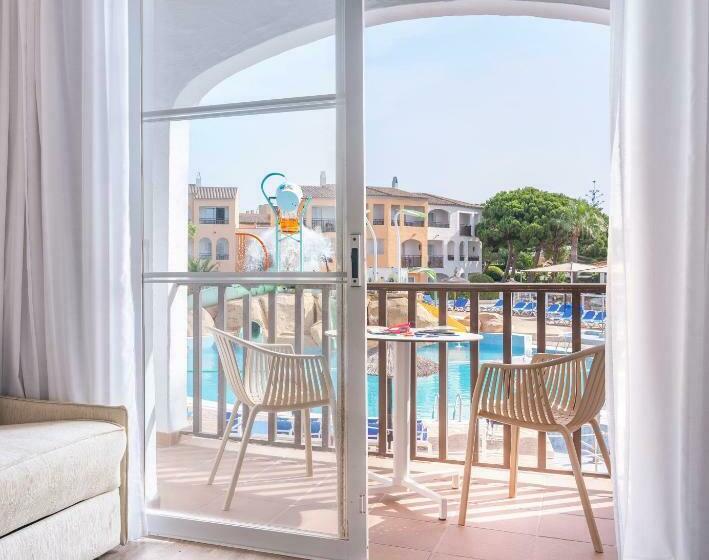 Номер Стандарт Вид на Бассейн, Sol Falcó Menorca