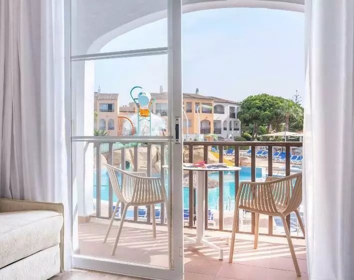プールビュースタンダードルーム, Sol Falcó Menorca