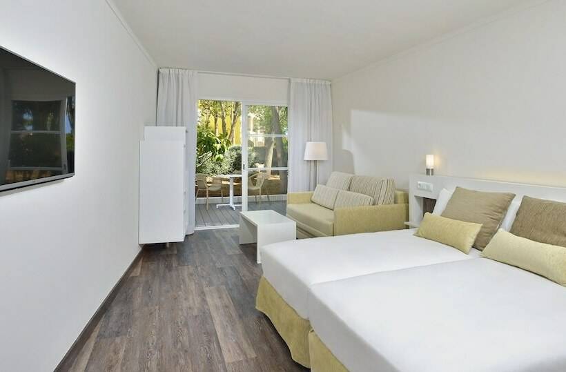 Номер Стандарт, Sol Falcó Menorca