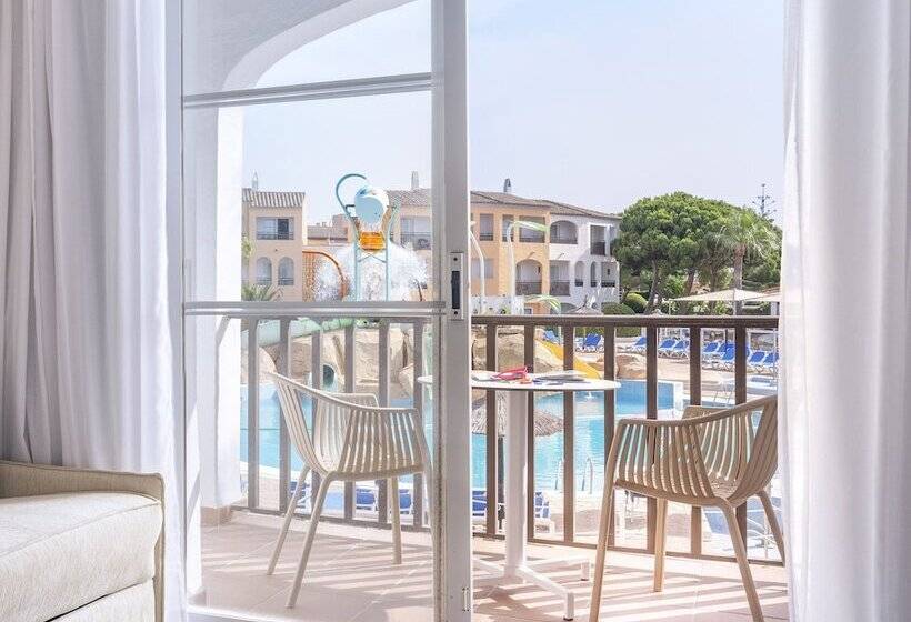 Номер Стандарт Вид на Бассейн, Sol Falcó Menorca