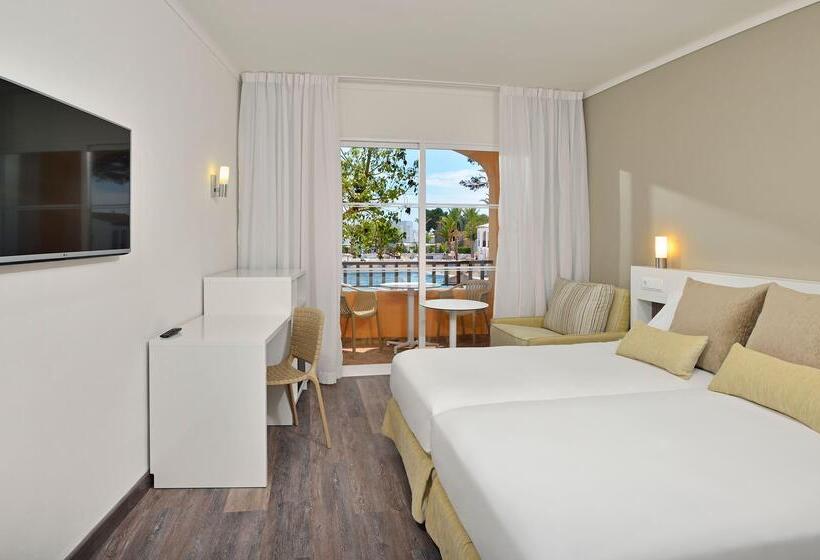 Номер Стандарт Вид на Бассейн, Sol Falcó Menorca