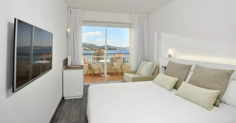 اتاق استاندارد با چشم‌انداز دریا, Sol Palmanova Mallorca