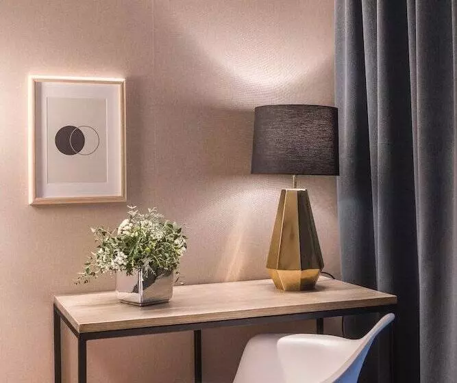 Chambre Standard, Up Rooms Vic