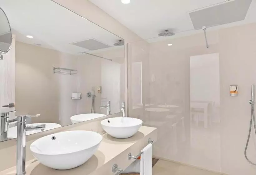 آپارتمان سلطنتی 1 خوابه, Viva Eden Lago