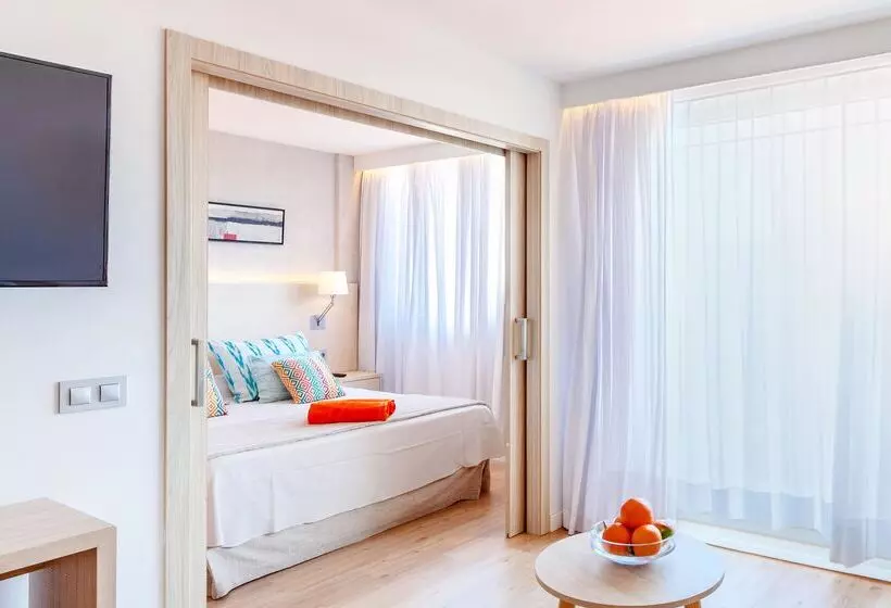 1 Bedroom Apartment Lake View, Viva Eden Lago