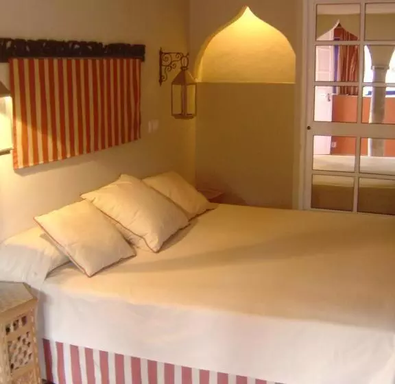 Standard Bungalow, Beach Hotel Dos Mares