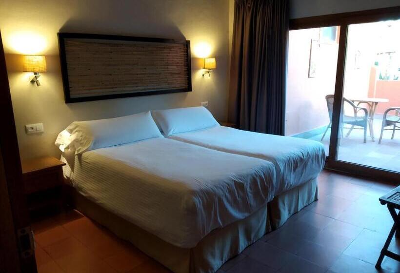 Quarto Estandar, Beach Hotel Dos Mares