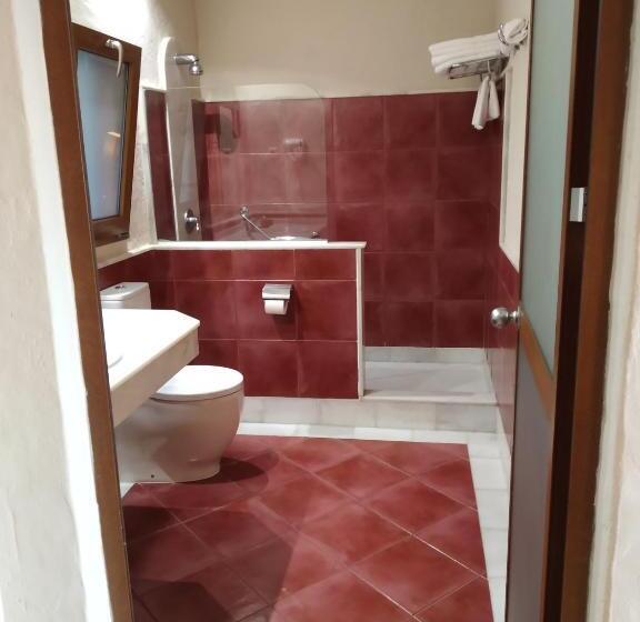 בונגלו משפחתי, Beach Hotel Dos Mares