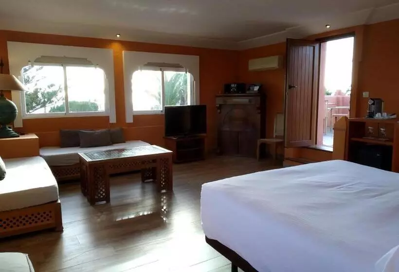 Junior Suite mit Terrasse, Beach Hotel Dos Mares