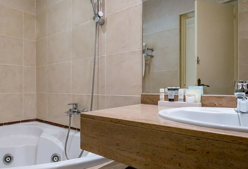 חדר משפחתי, Cap Roig By Brava Hoteles