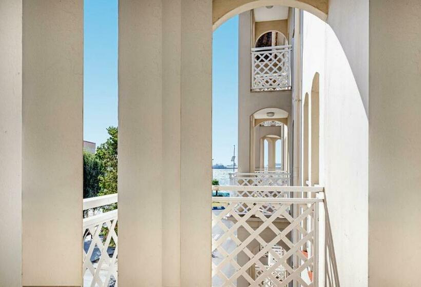 Quarto Estandar Individual Vista Cidade, Ac Hotel La Línea By Marriott