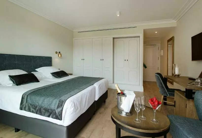 Quarto standard vista mar com terraça, Aigua Blava