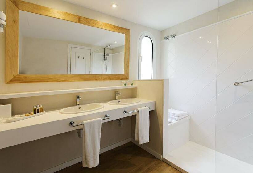 اتاق استاندارد با چشمانداز باغ, Aigua Blava