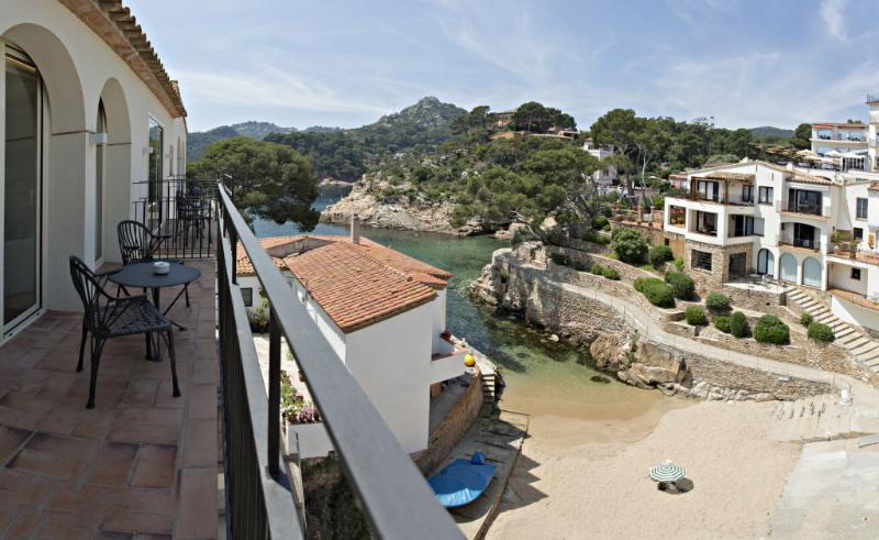 اتاق استاندارد با تراس و چشمانداز دریا, Aigua Blava