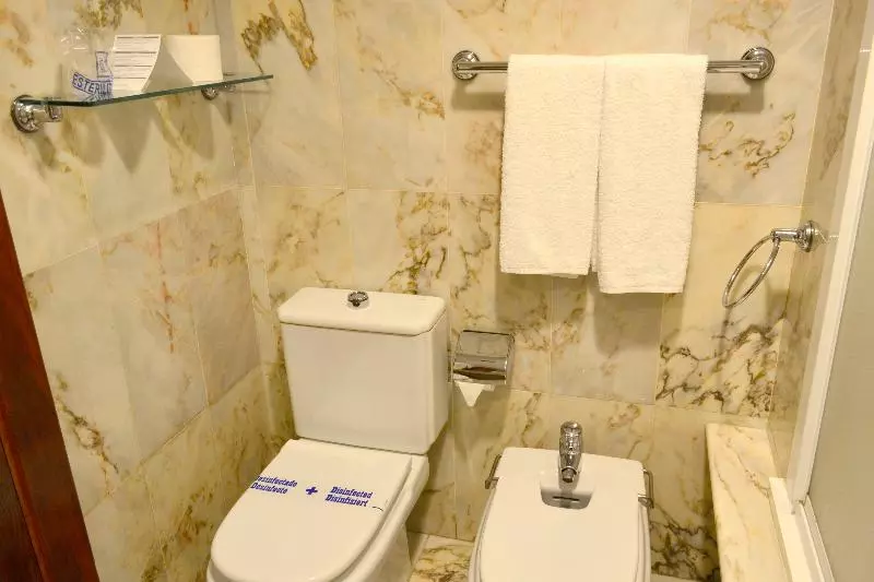 Standardzimmer, Alda El Suizo