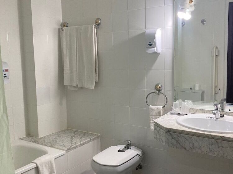 اتاق استاندارد, Almagro